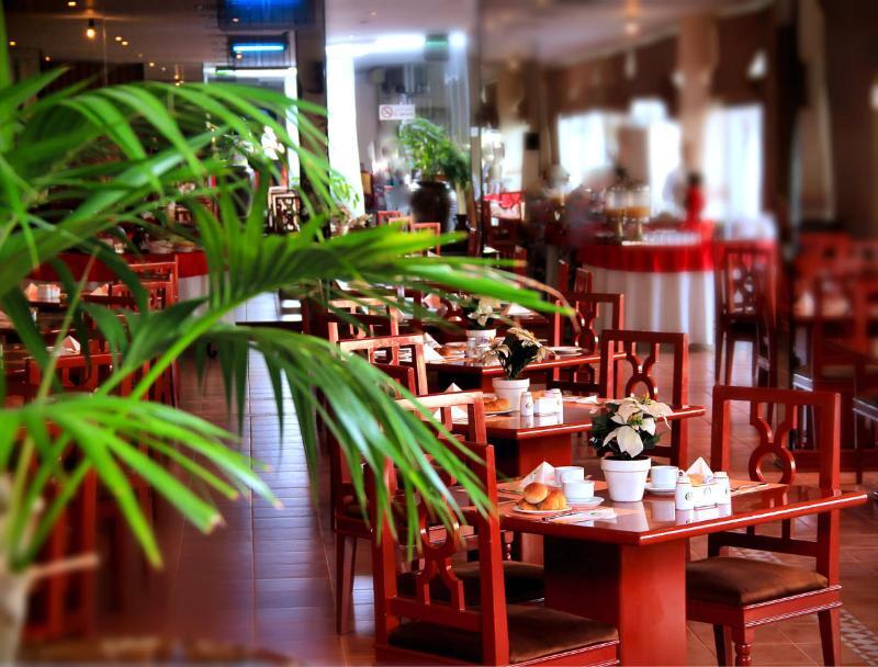 Nova Park Hotel Sharjah Exterior foto